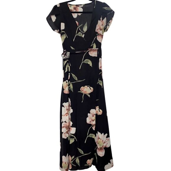 Black Maxi Floral Dress - Picture 1 of 4